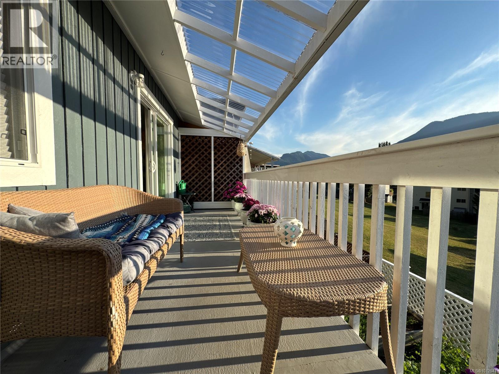 38 Clark Dr, Port Alice, British Columbia  V0N 2N0 - Photo 7 - 1012043
