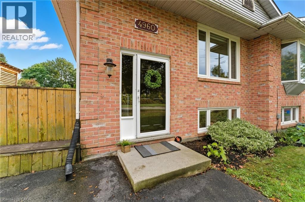 4960 Greenlane Road, Beamsville, Ontario  L0R 1B1 - Photo 2 - 40774043