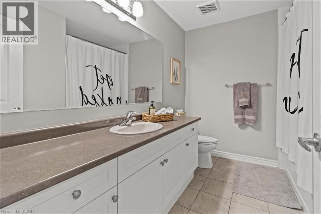 100 Celano Drive, Waterdown, Ontario  L8B 1V2 - Photo 35 - 40773532
