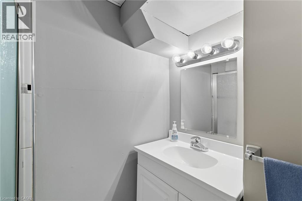 446 East 42nd Street, Hamilton, Ontario  L8T 3B3 - Photo 28 - 40770601