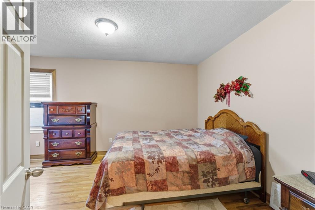 446 East 42nd Street, Hamilton, Ontario  L8T 3B3 - Photo 14 - 40770601