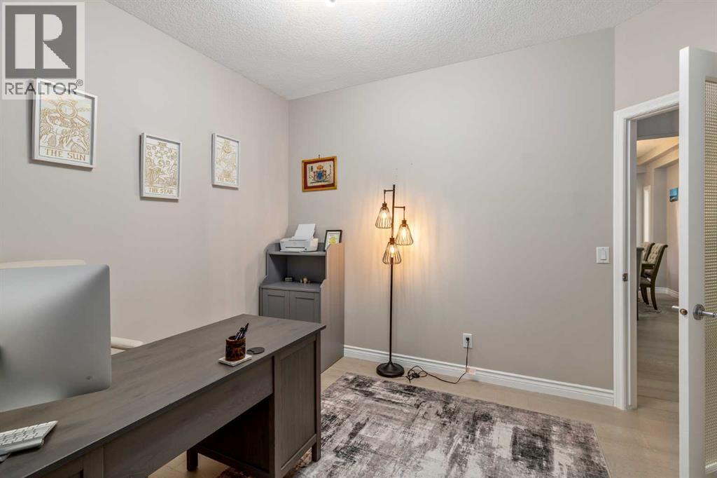 12481 Crestmont Boulevard Sw, Calgary, Alberta  T3B 5Z8 - Photo 18 - A2249604