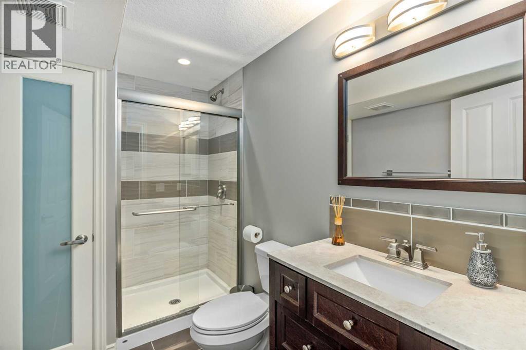 12481 Crestmont Boulevard Sw, Calgary, Alberta  T3B 5Z8 - Photo 39 - A2249604