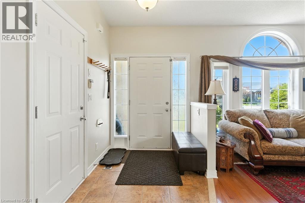 320 Winterberry Boulevard, Thorold, Ontario  L2V 5E6 - Photo 5 - 40773973