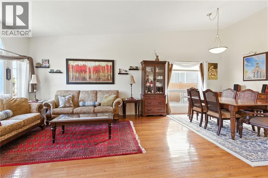 320 Winterberry Boulevard, Thorold, Ontario  L2V 5E6 - Photo 8 - 40773973