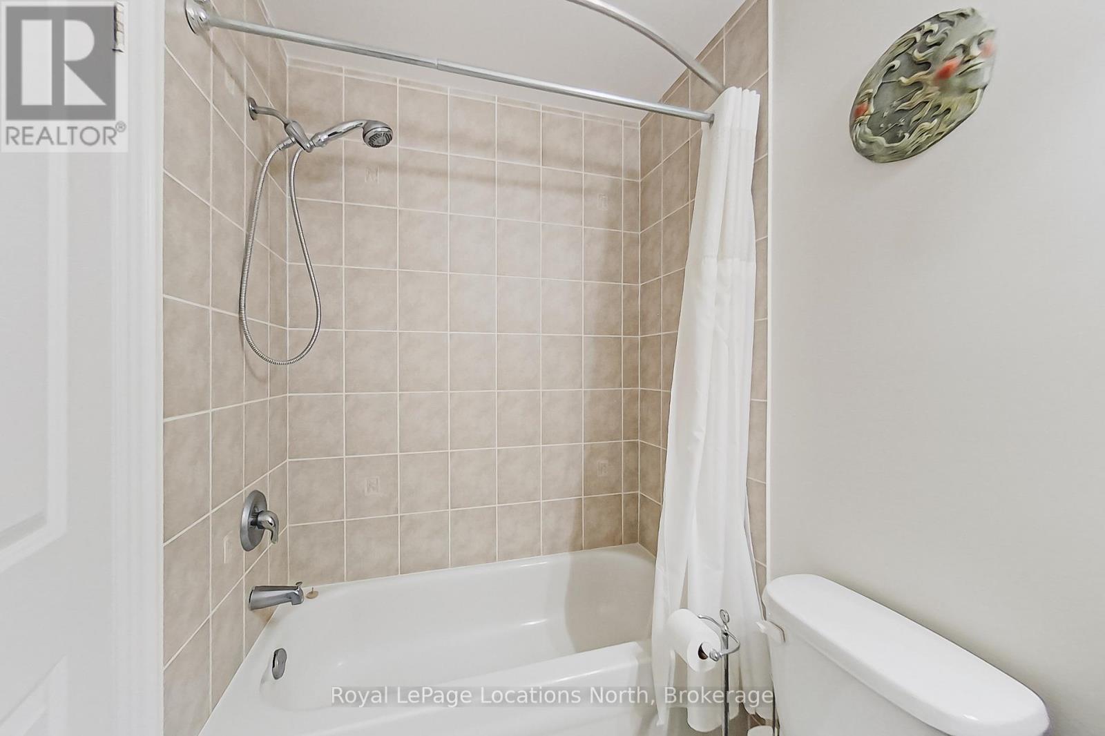 11 Wally Drive, Wasaga Beach, Ontario  L9Z 0E4 - Photo 16 - S12437483