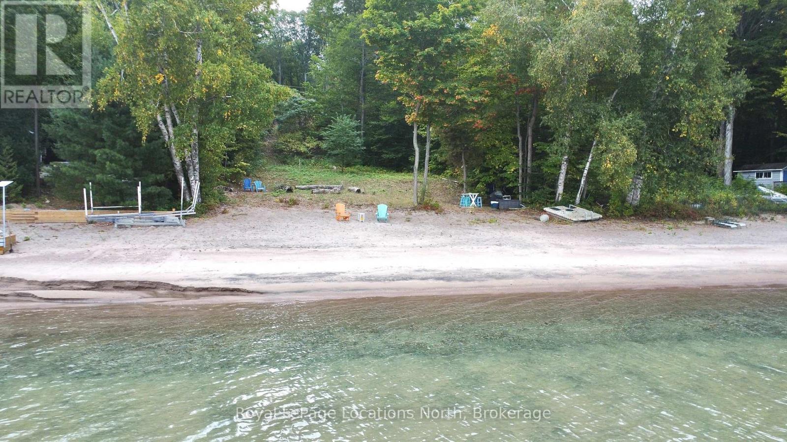 340 North Shore Drive, Tiny (Lafontaine), Ontario  L9M 0T8 - Photo 7 - S12437501