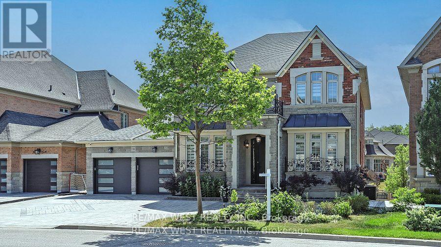 136 HAILSHAM COURT, Vaughan, Ontario