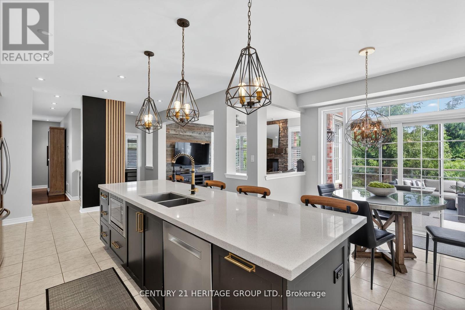 56 Cousteau Drive, Bradford West Gwillimbury, Ontario  L3Z 0H8 - Photo 10 - N12437169