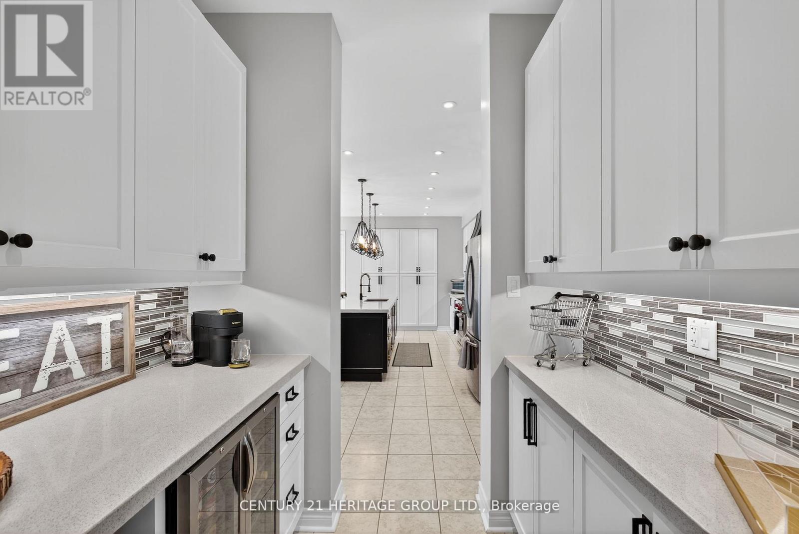 56 Cousteau Drive, Bradford West Gwillimbury, Ontario  L3Z 0H8 - Photo 11 - N12437169