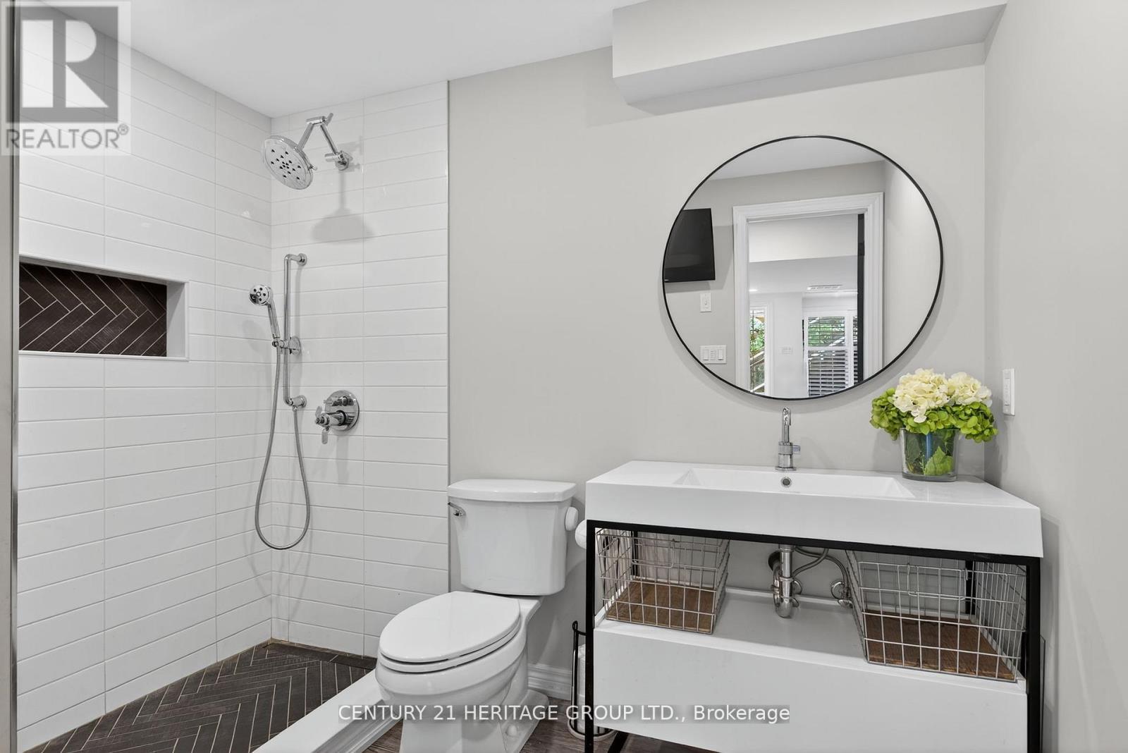 56 Cousteau Drive, Bradford West Gwillimbury, Ontario  L3Z 0H8 - Photo 32 - N12437169