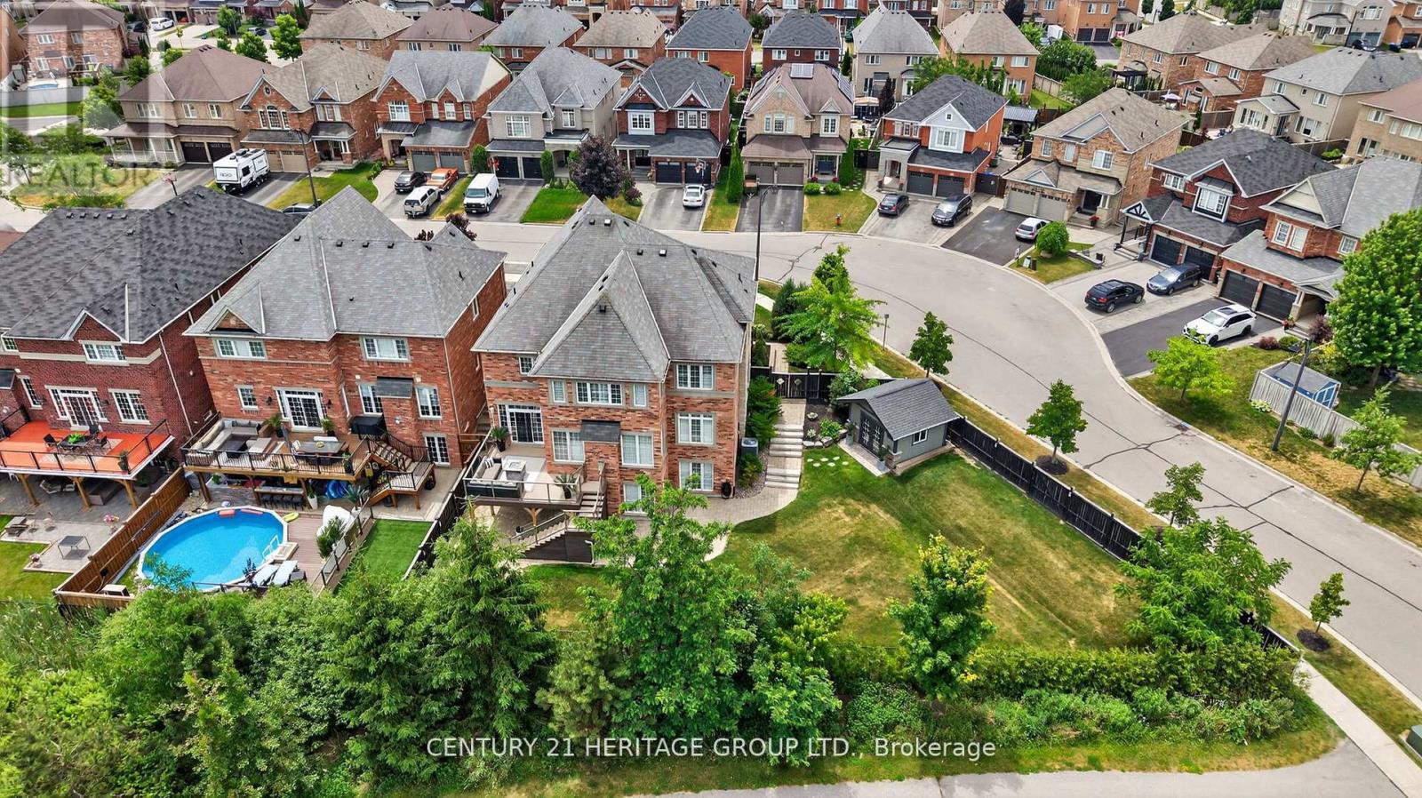 56 Cousteau Drive, Bradford West Gwillimbury, Ontario  L3Z 0H8 - Photo 38 - N12437169
