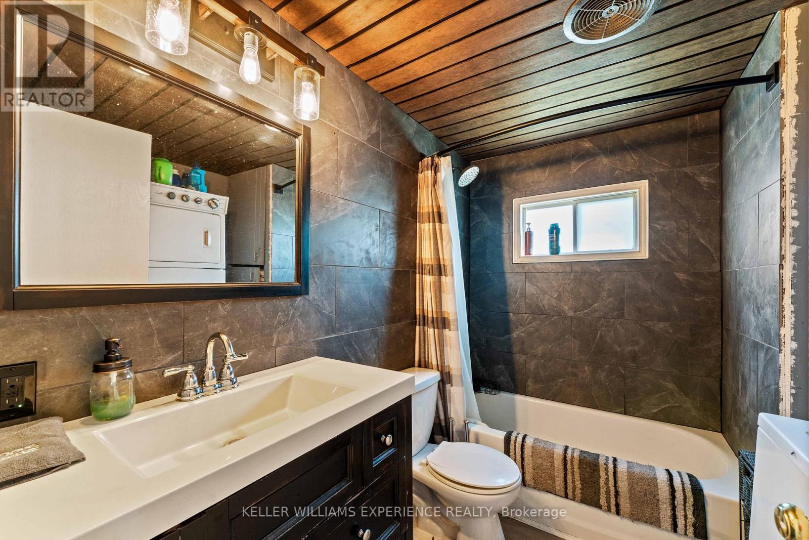 2 East Street, Essa, Ontario  L3W 0A5 - Photo 13 - N12437196