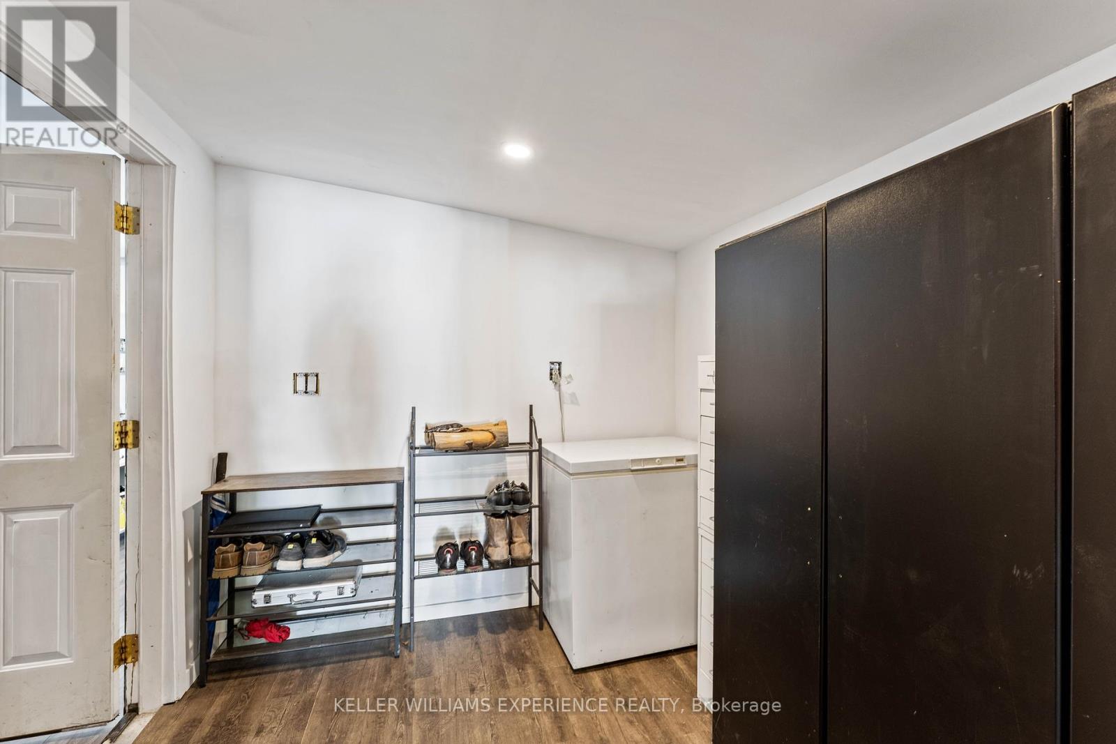 2 East Street, Essa, Ontario  L3W 0A5 - Photo 15 - N12437196