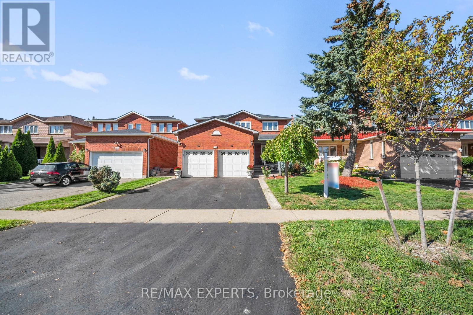 118 Chancellor Drive, Vaughan, Ontario  L4L 7N5 - Photo 1 - N12437227