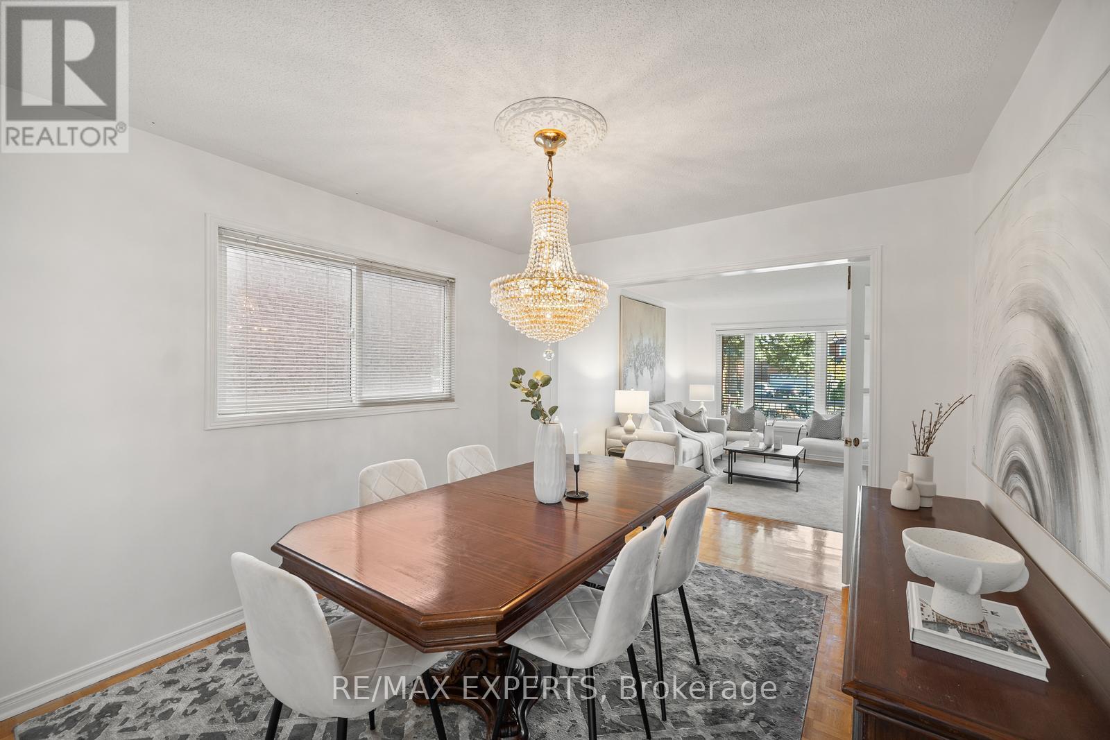118 Chancellor Drive, Vaughan, Ontario  L4L 7N5 - Photo 16 - N12437227