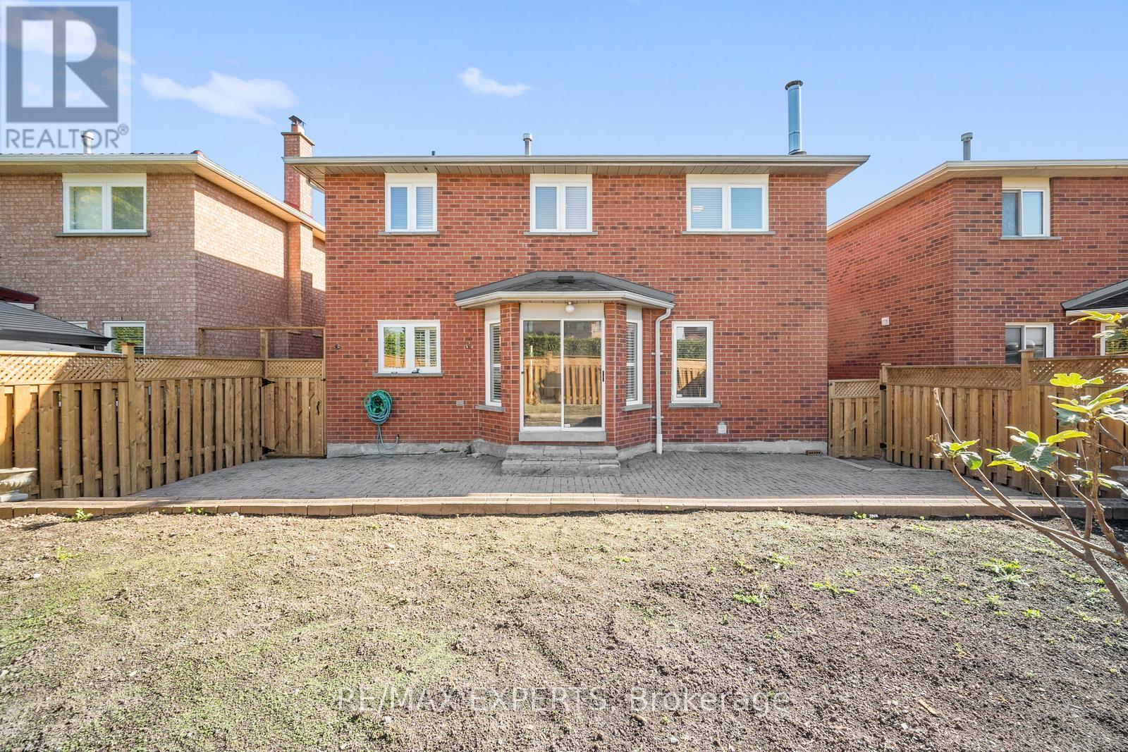 118 Chancellor Drive, Vaughan, Ontario  L4L 7N5 - Photo 41 - N12437227