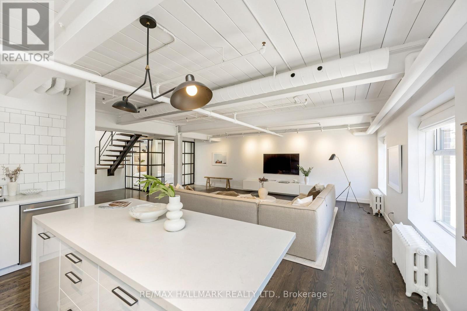 102 - 326 Carlaw Avenue, Toronto, Ontario  M4M 3N8 - Photo 10 - E12437319