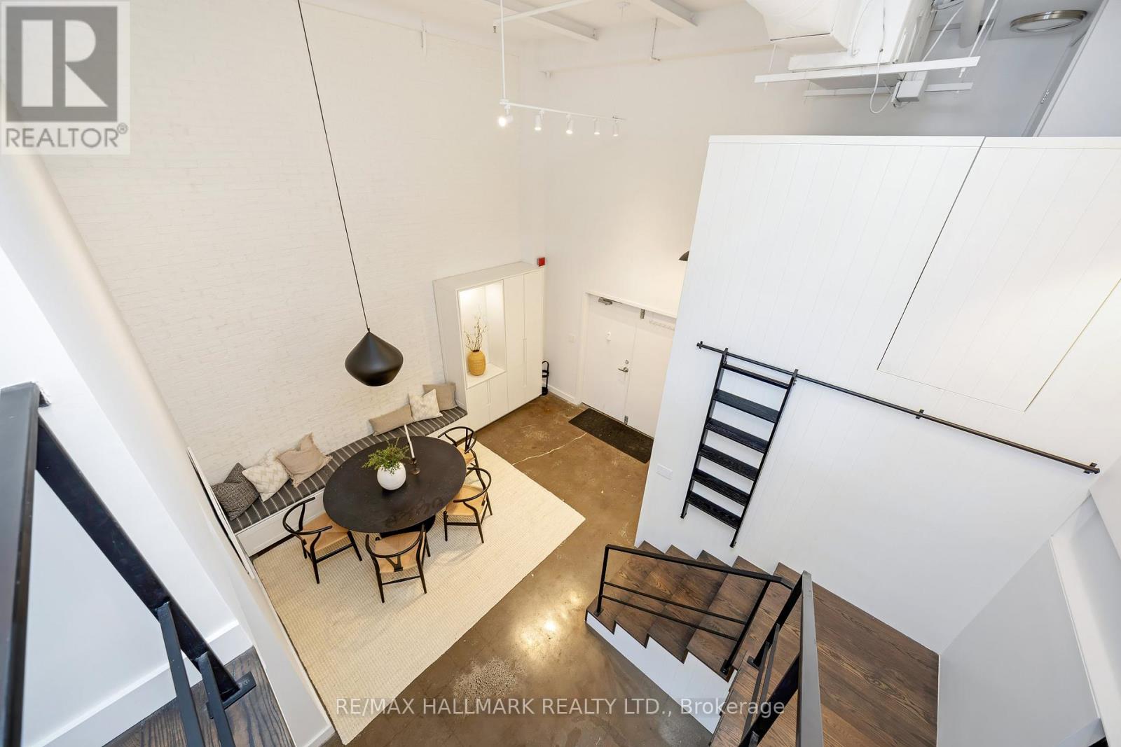 102 - 326 Carlaw Avenue, Toronto, Ontario  M4M 3N8 - Photo 18 - E12437319