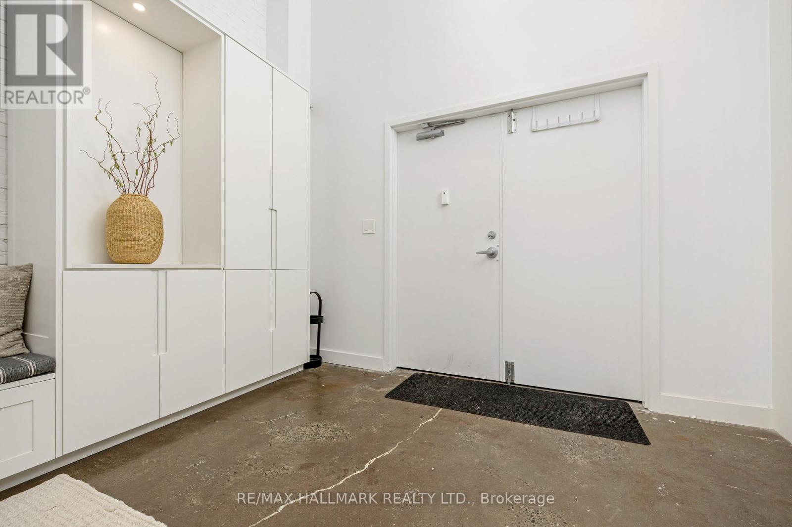 102 - 326 Carlaw Avenue, Toronto, Ontario  M4M 3N8 - Photo 3 - E12437319