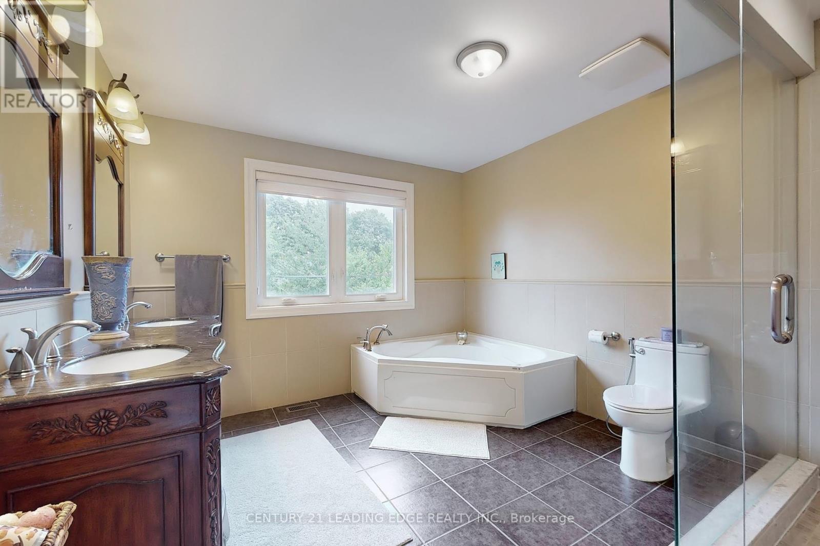 11 Bellvare Crescent, Toronto, Ontario  M1R 2M8 - Photo 18 - E12437321