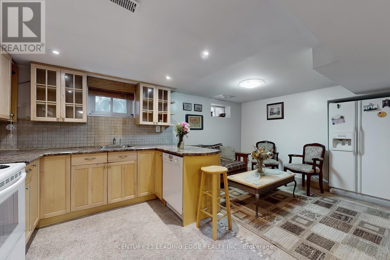 11 Bellvare Crescent, Toronto, Ontario  M1R 2M8 - Photo 34 - E12437321