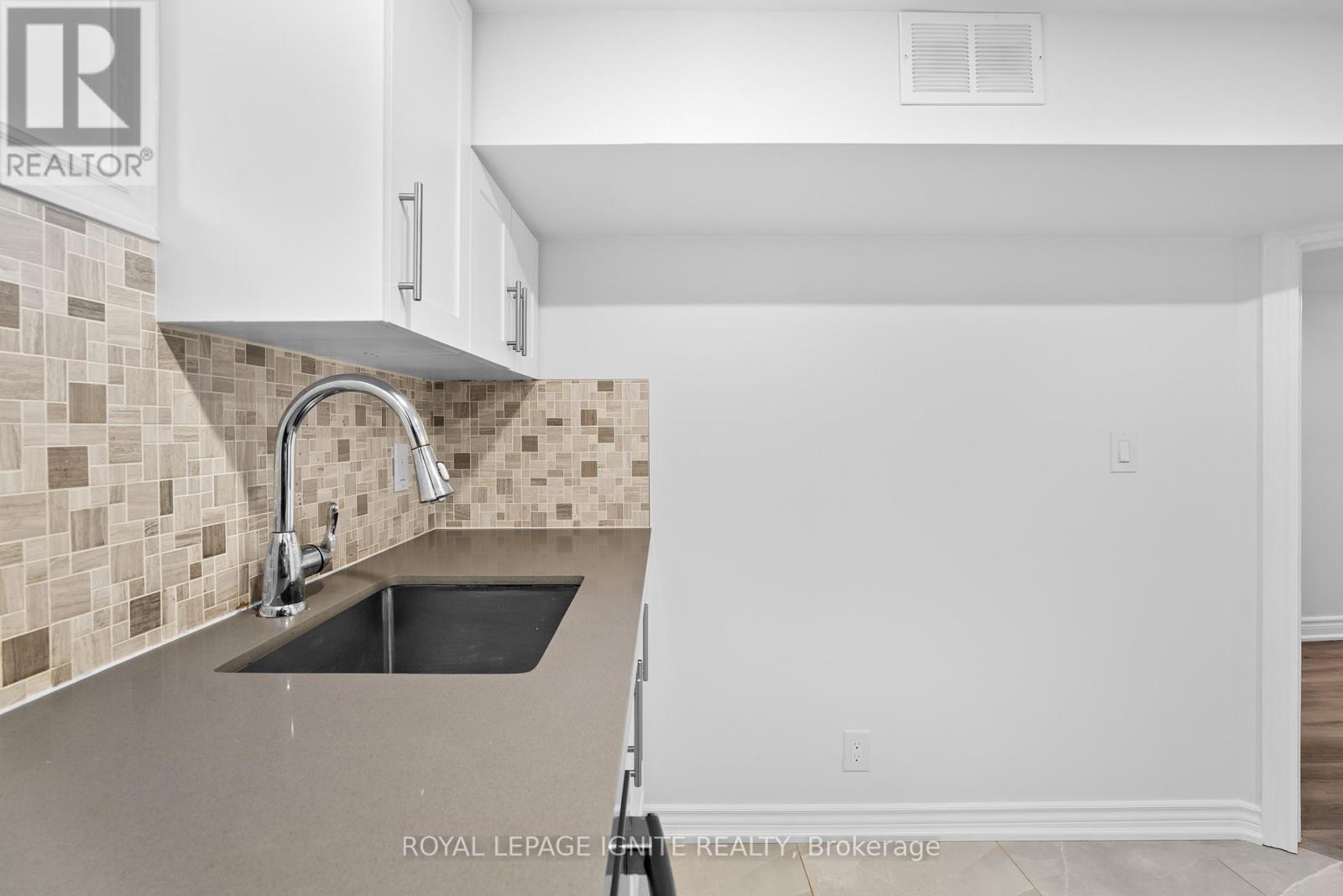 3 Shaneen Boulevard, Toronto, Ontario  M1R 1B6 - Photo 35 - E12437349