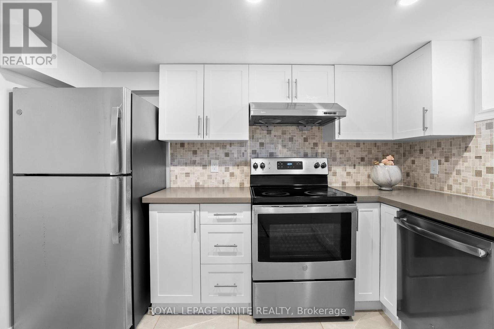 3 Shaneen Boulevard, Toronto, Ontario  M1R 1B6 - Photo 36 - E12437349