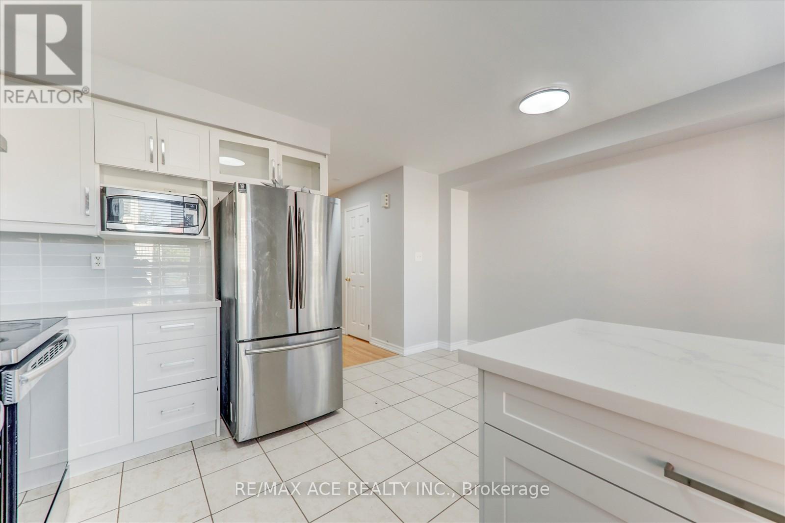 83 Huxtable Lane, Toronto, Ontario  M1B 0A4 - Photo 18 - E12437373