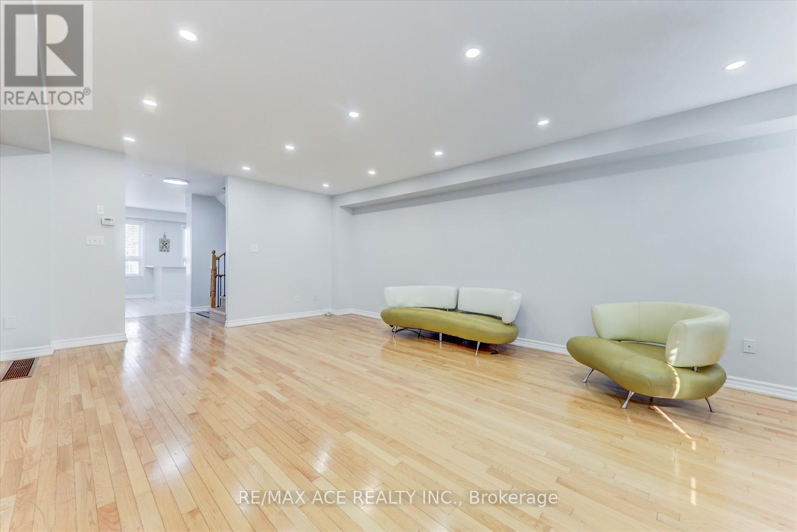 83 Huxtable Lane, Toronto, Ontario  M1B 0A4 - Photo 21 - E12437373