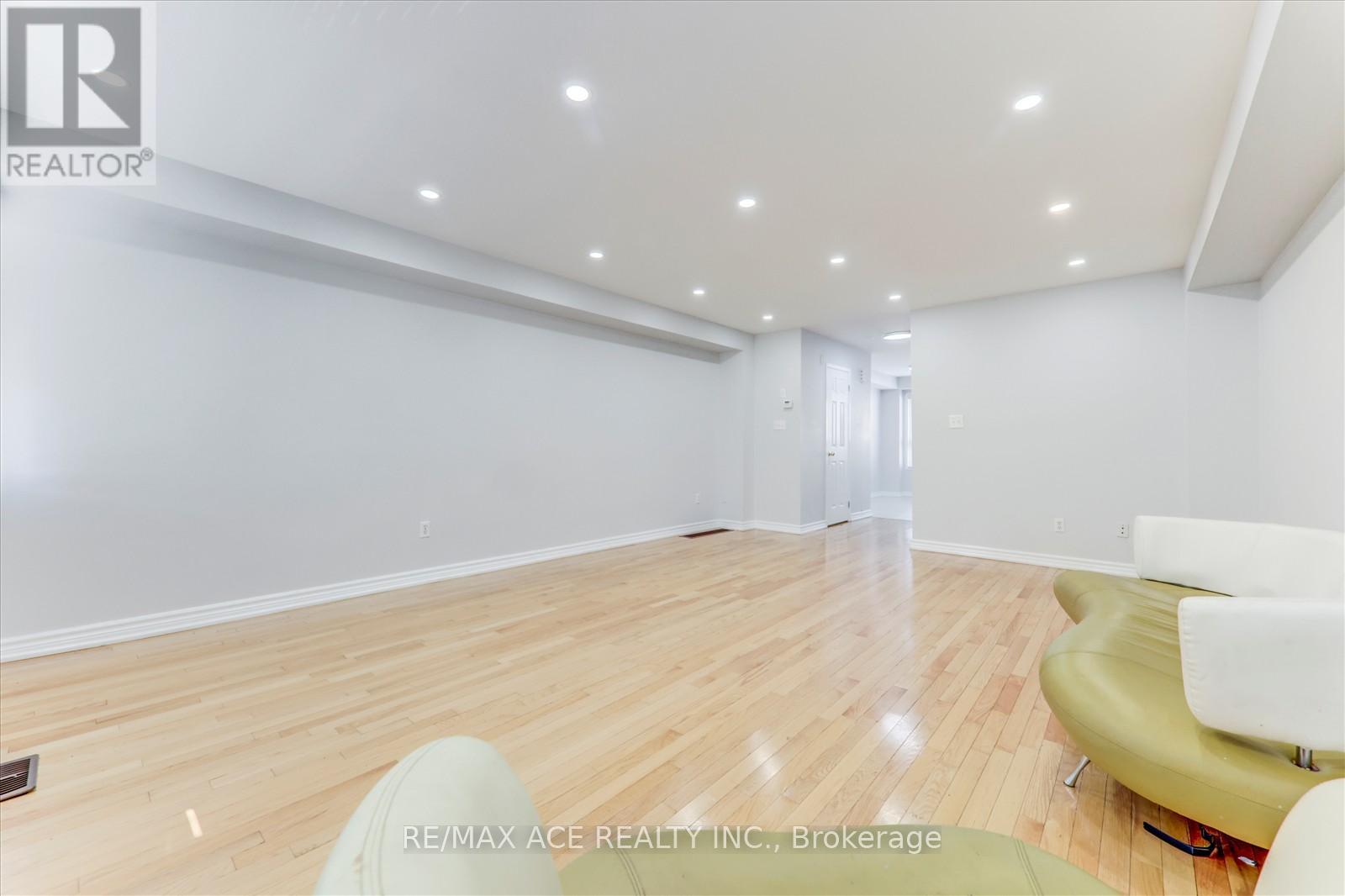 83 Huxtable Lane, Toronto, Ontario  M1B 0A4 - Photo 22 - E12437373