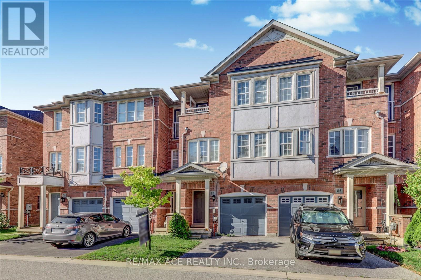 83 Huxtable Lane, Toronto, Ontario  M1B 0A4 - Photo 3 - E12437373