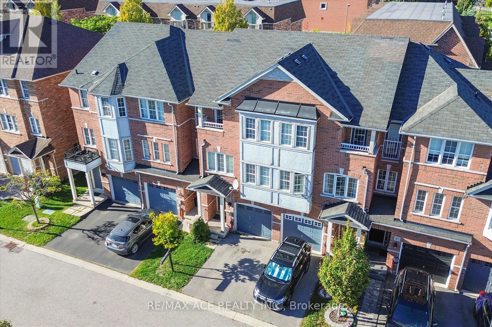 83 Huxtable Lane, Toronto, Ontario  M1B 0A4 - Photo 4 - E12437373