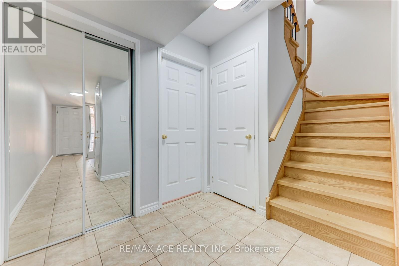 83 Huxtable Lane, Toronto, Ontario  M1B 0A4 - Photo 9 - E12437373