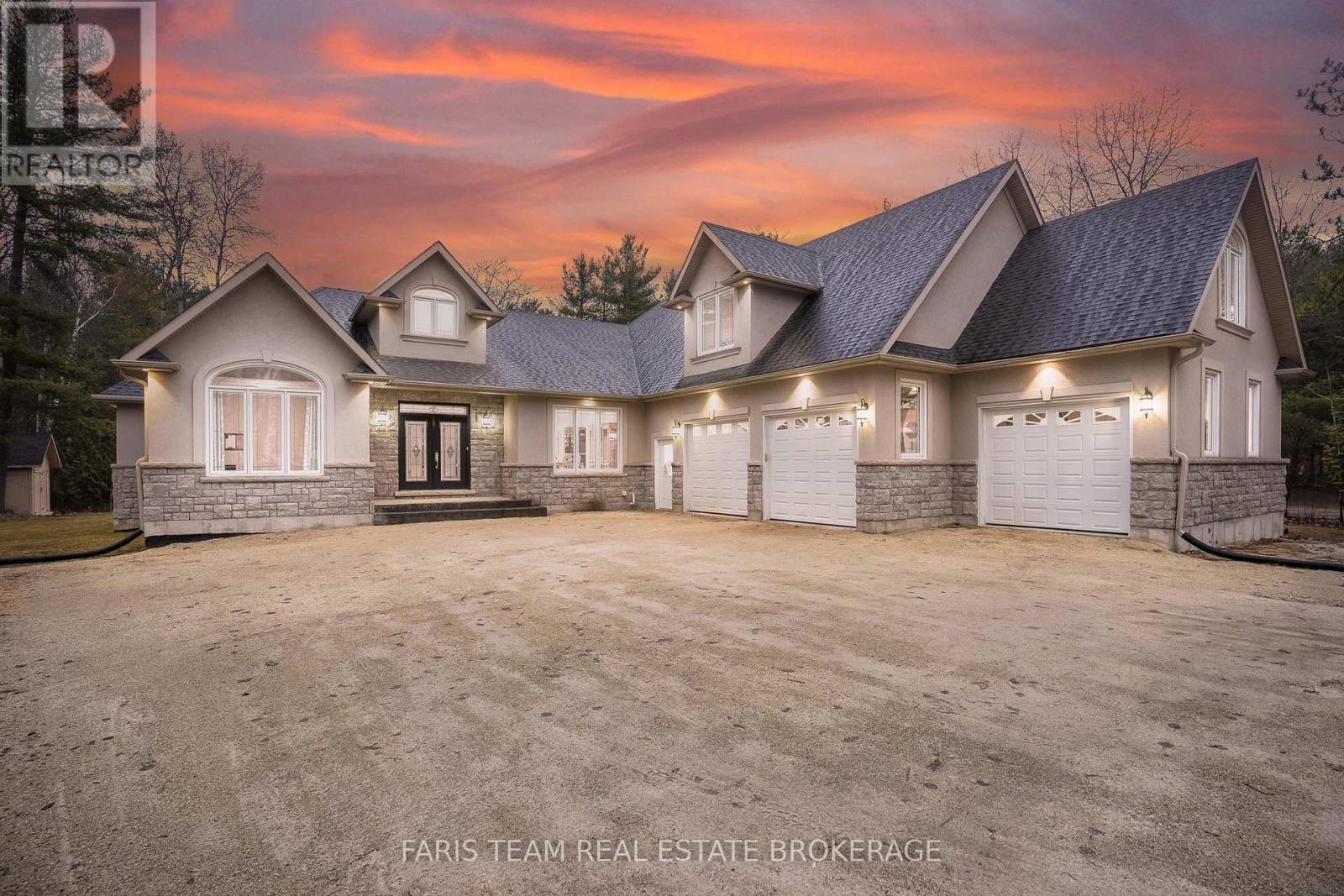 138 KNOX ROAD E, Wasaga Beach, Ontario