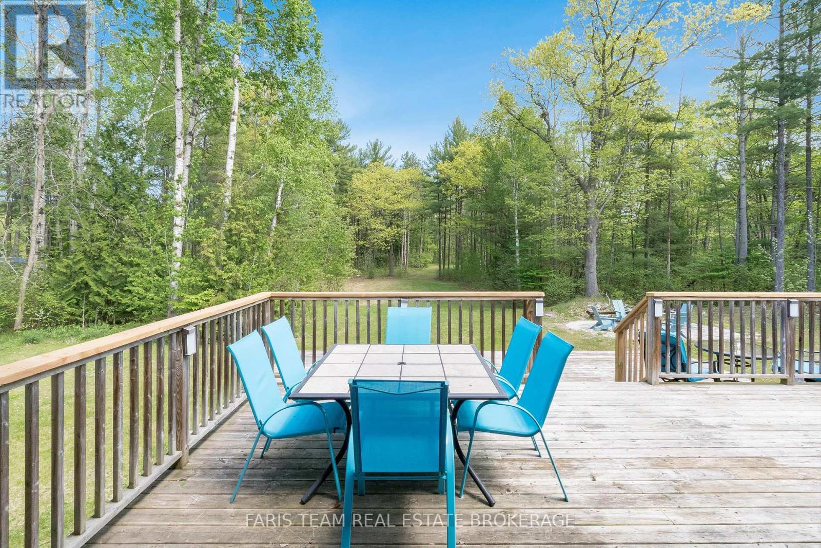 138 Knox Road E, Wasaga Beach, Ontario  L9Z 2T5 - Photo 40 - S12437128