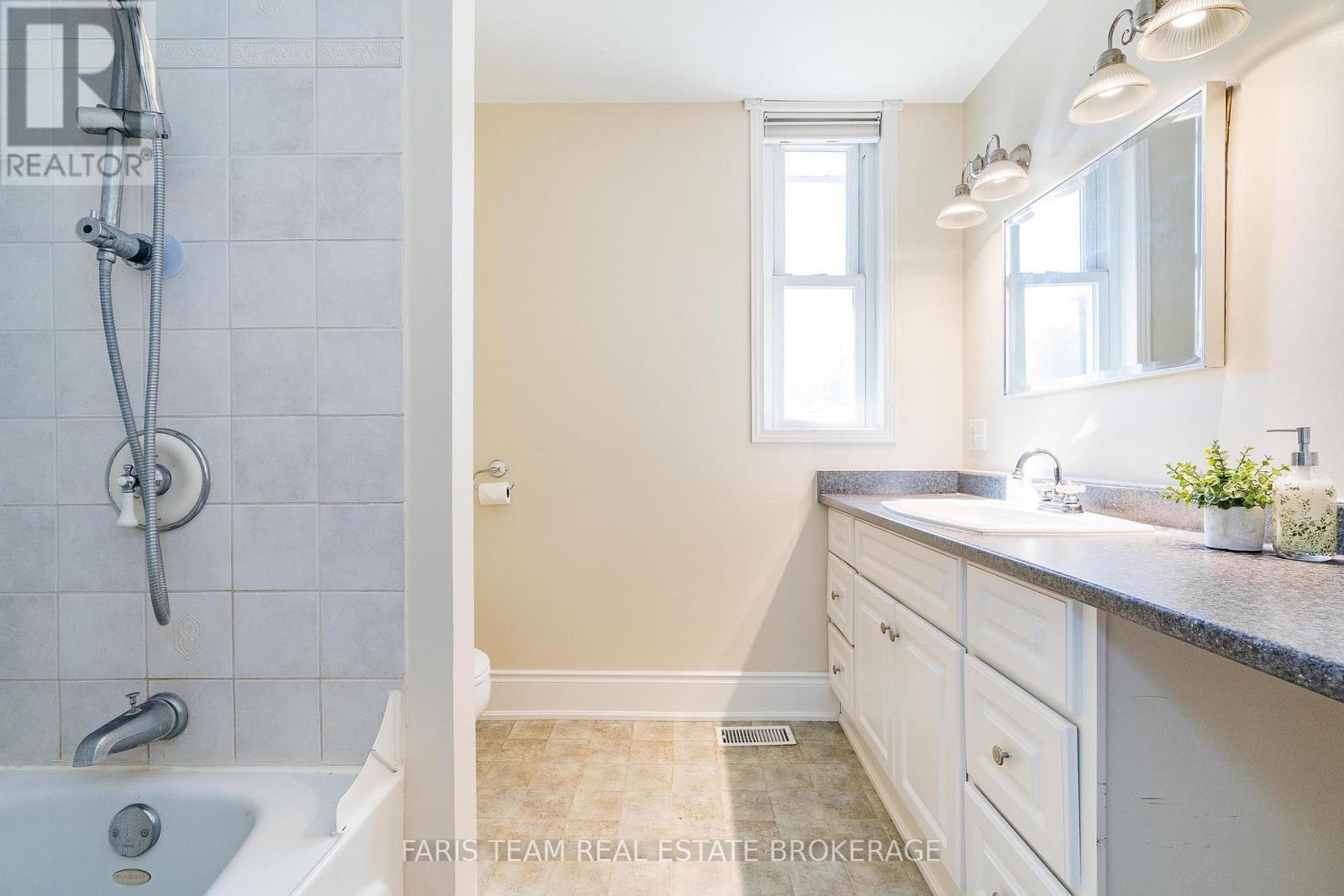 412 Manly Street, Midland, Ontario  L4R 3E3 - Photo 28 - S12437259