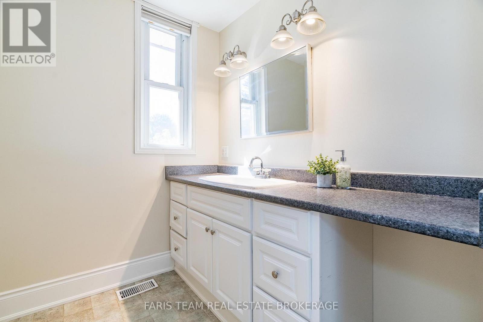 412 Manly Street, Midland, Ontario  L4R 3E3 - Photo 29 - S12437259