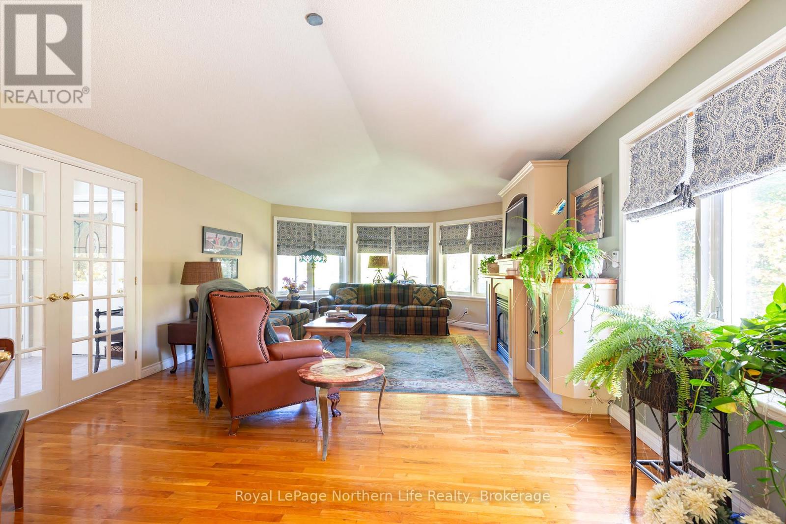 389 Carmichael Drive, North Bay, Ontario  P1B 8G2 - Photo 11 - X12437324