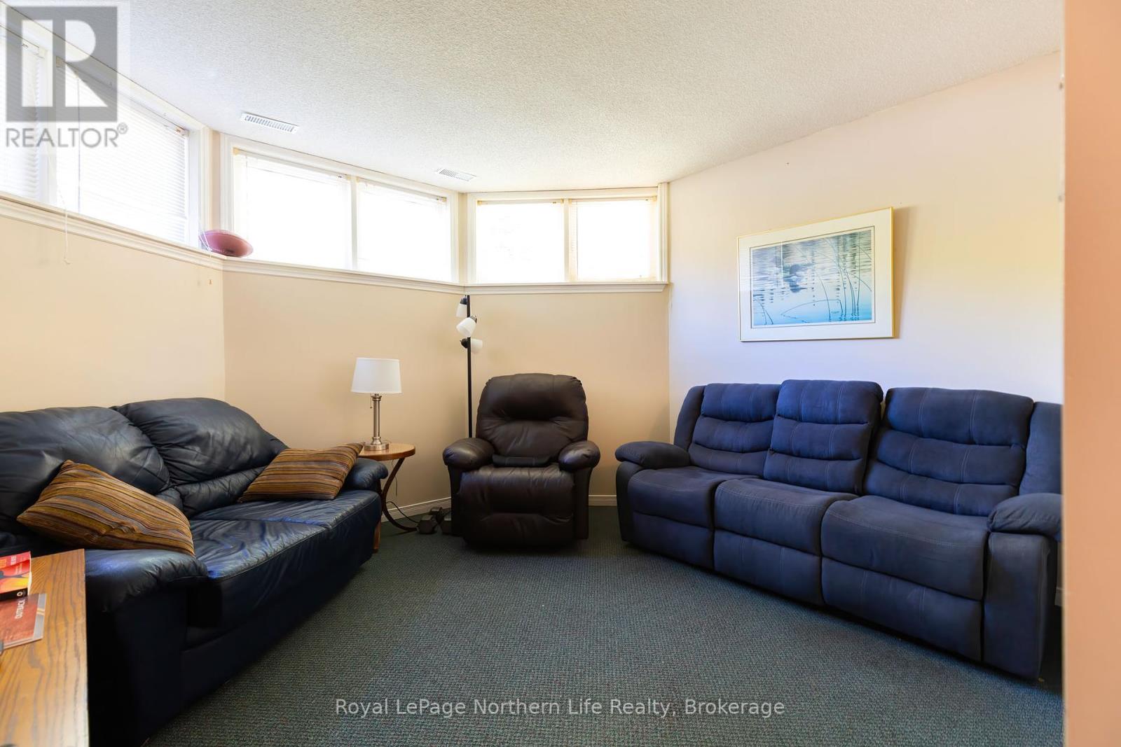 389 Carmichael Drive, North Bay, Ontario  P1B 8G2 - Photo 29 - X12437324