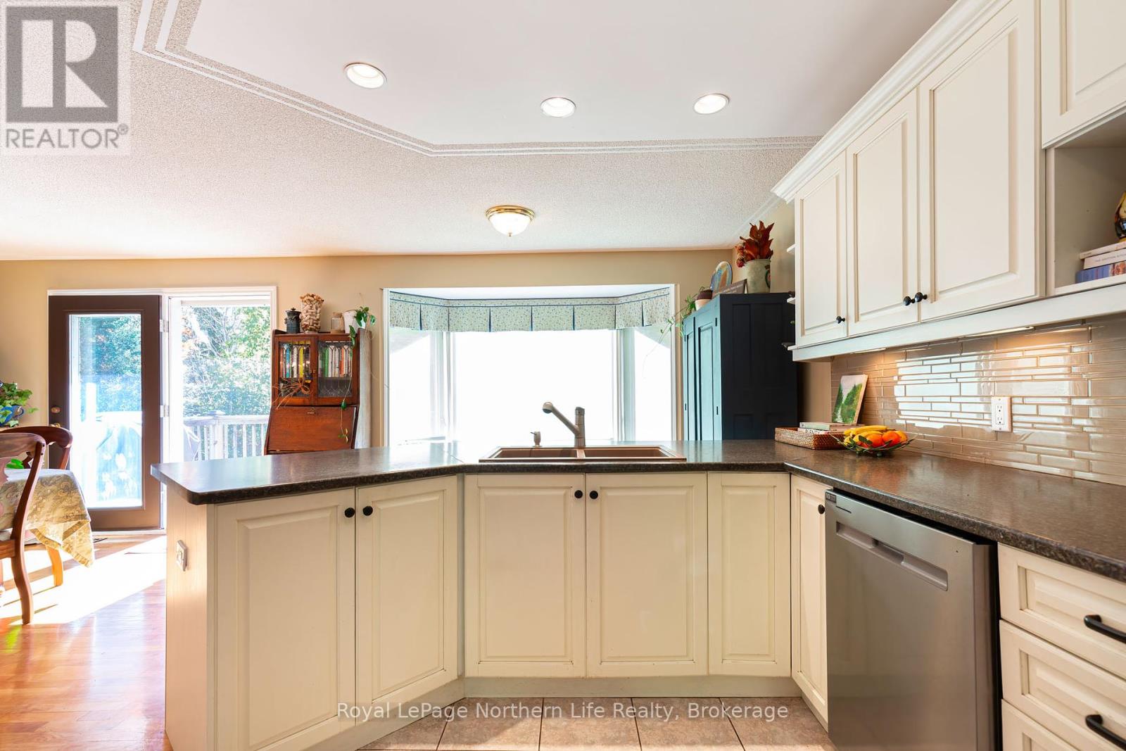 389 Carmichael Drive, North Bay, Ontario  P1B 8G2 - Photo 8 - X12437324