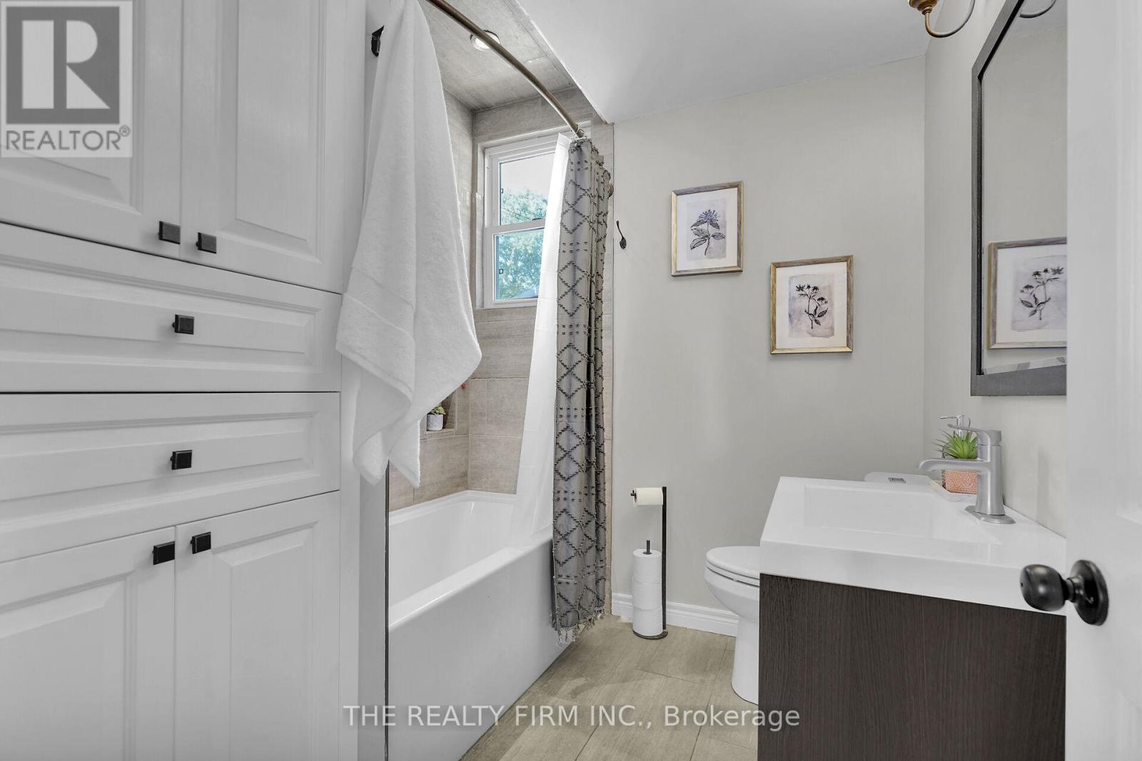 278 Upper Queen Avenue, Thames Centre (Thorndale), Ontario  N0M 2P0 - Photo 17 - X12437431