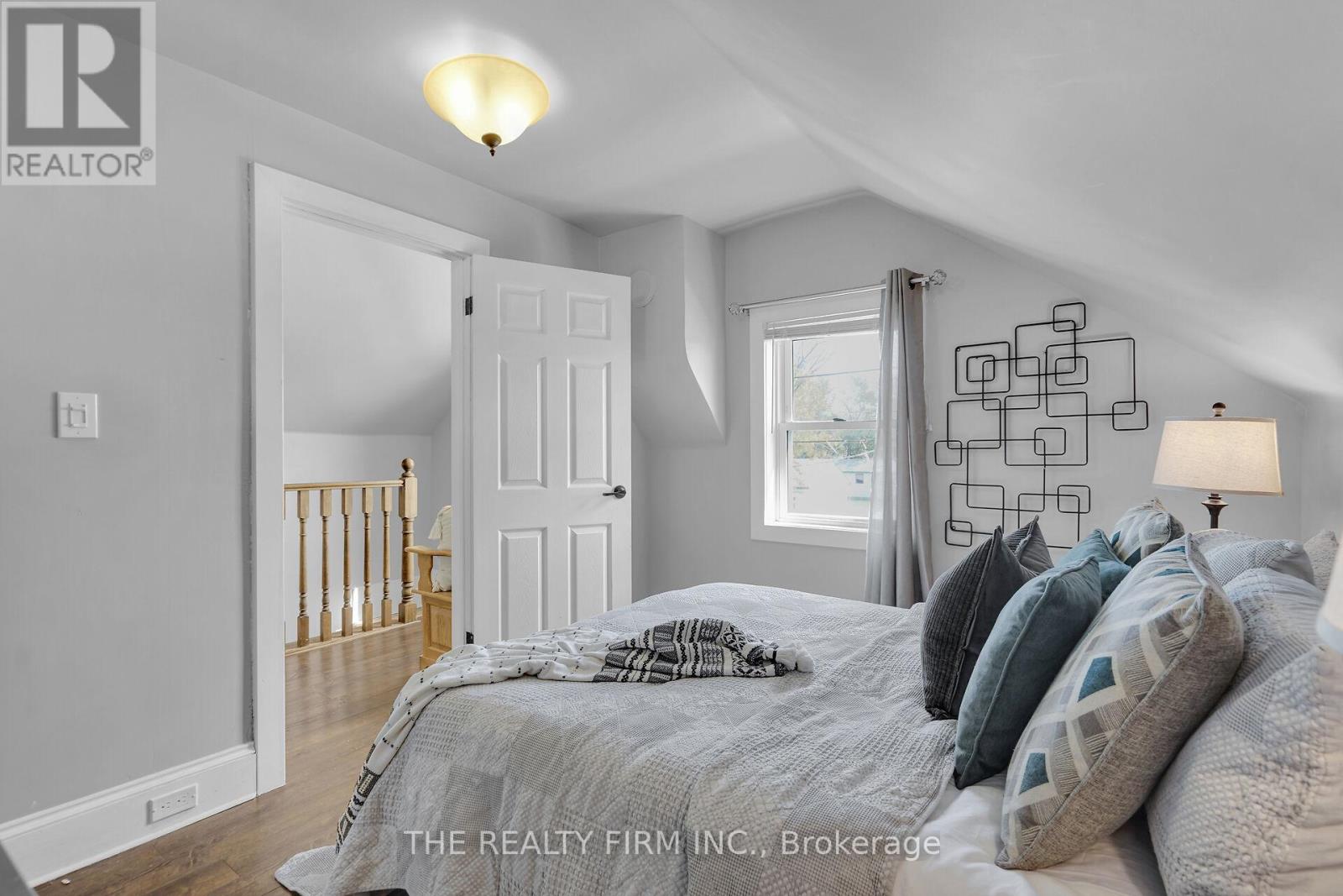 278 Upper Queen Avenue, Thames Centre (Thorndale), Ontario  N0M 2P0 - Photo 22 - X12437431