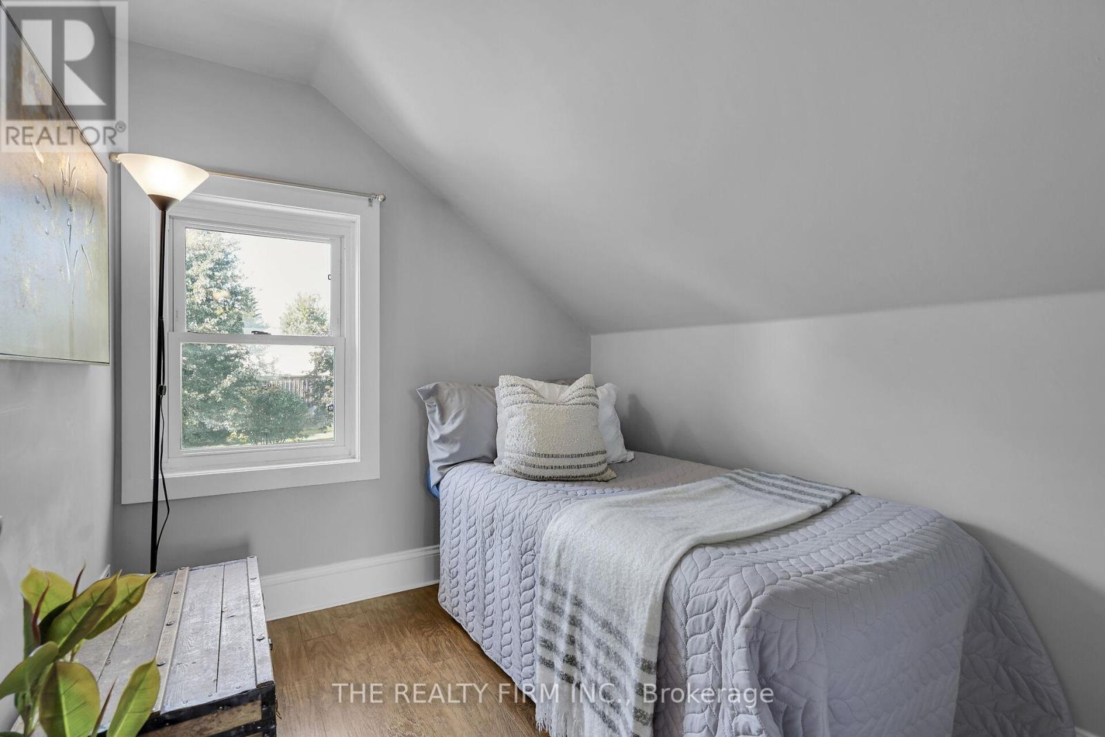 278 Upper Queen Avenue, Thames Centre (Thorndale), Ontario  N0M 2P0 - Photo 26 - X12437431