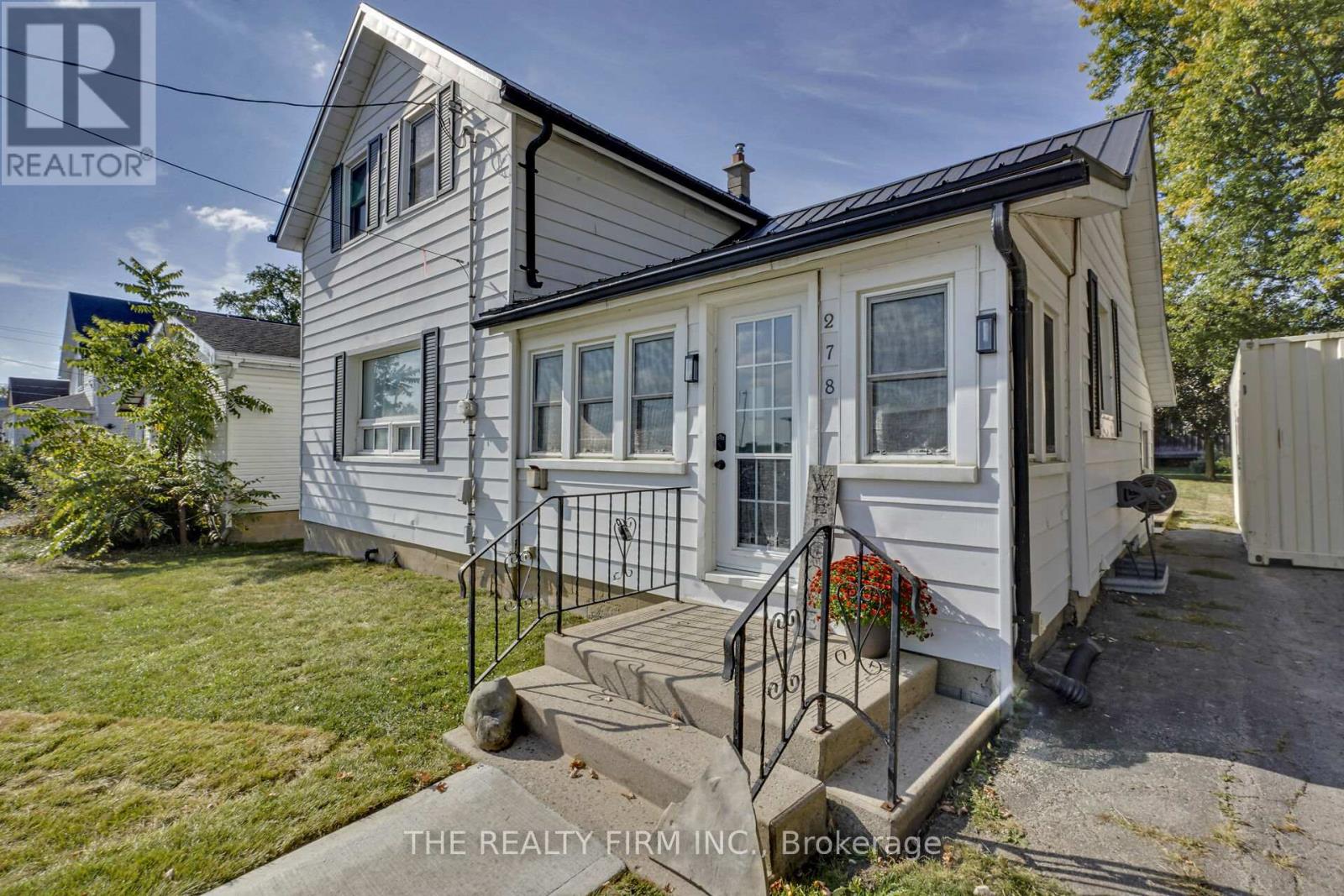 278 Upper Queen Avenue, Thames Centre (Thorndale), Ontario  N0M 2P0 - Photo 3 - X12437431