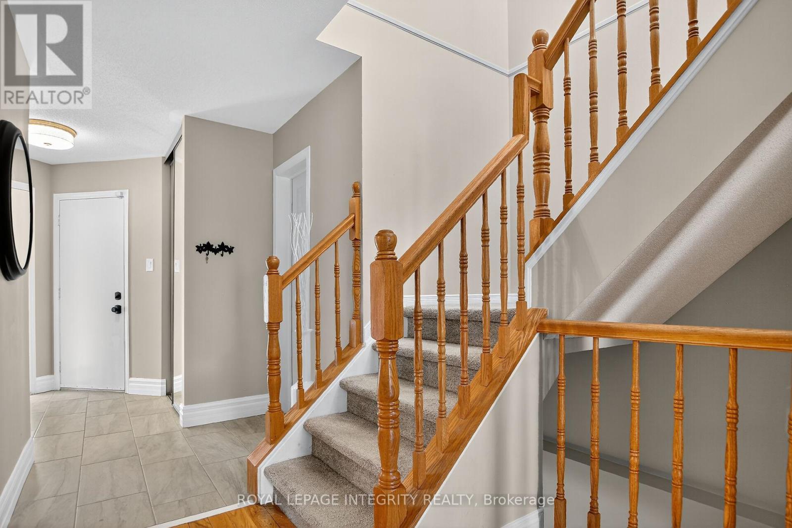 13 Roblyn Way, Ottawa, Ontario  K2G 5Z4 - Photo 18 - X12430706