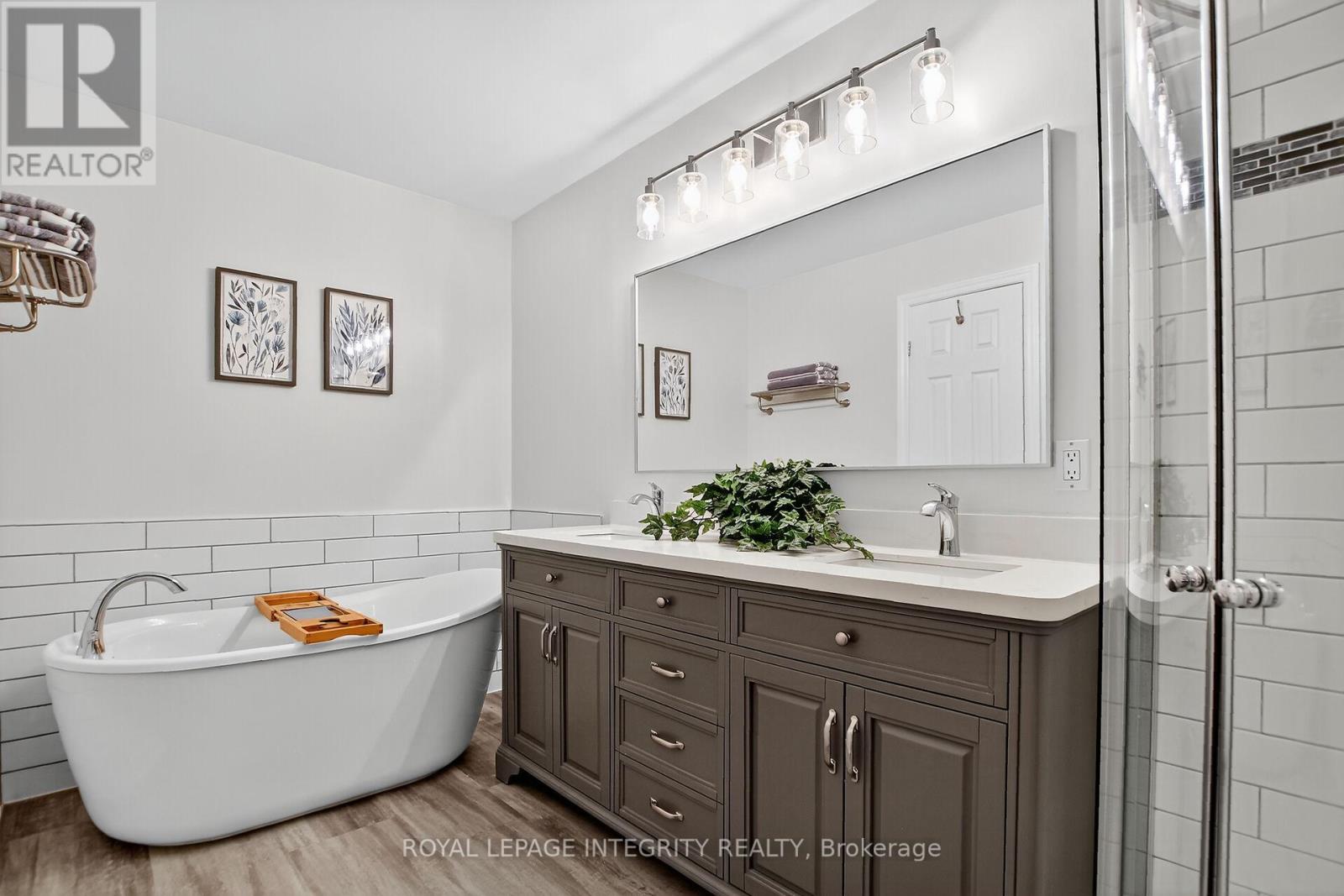13 Roblyn Way, Ottawa, Ontario  K2G 5Z4 - Photo 21 - X12430706