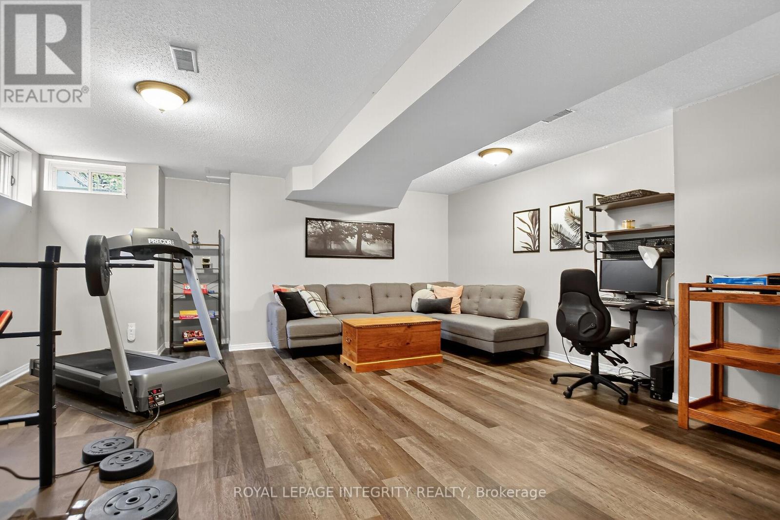 13 Roblyn Way, Ottawa, Ontario  K2G 5Z4 - Photo 29 - X12430706