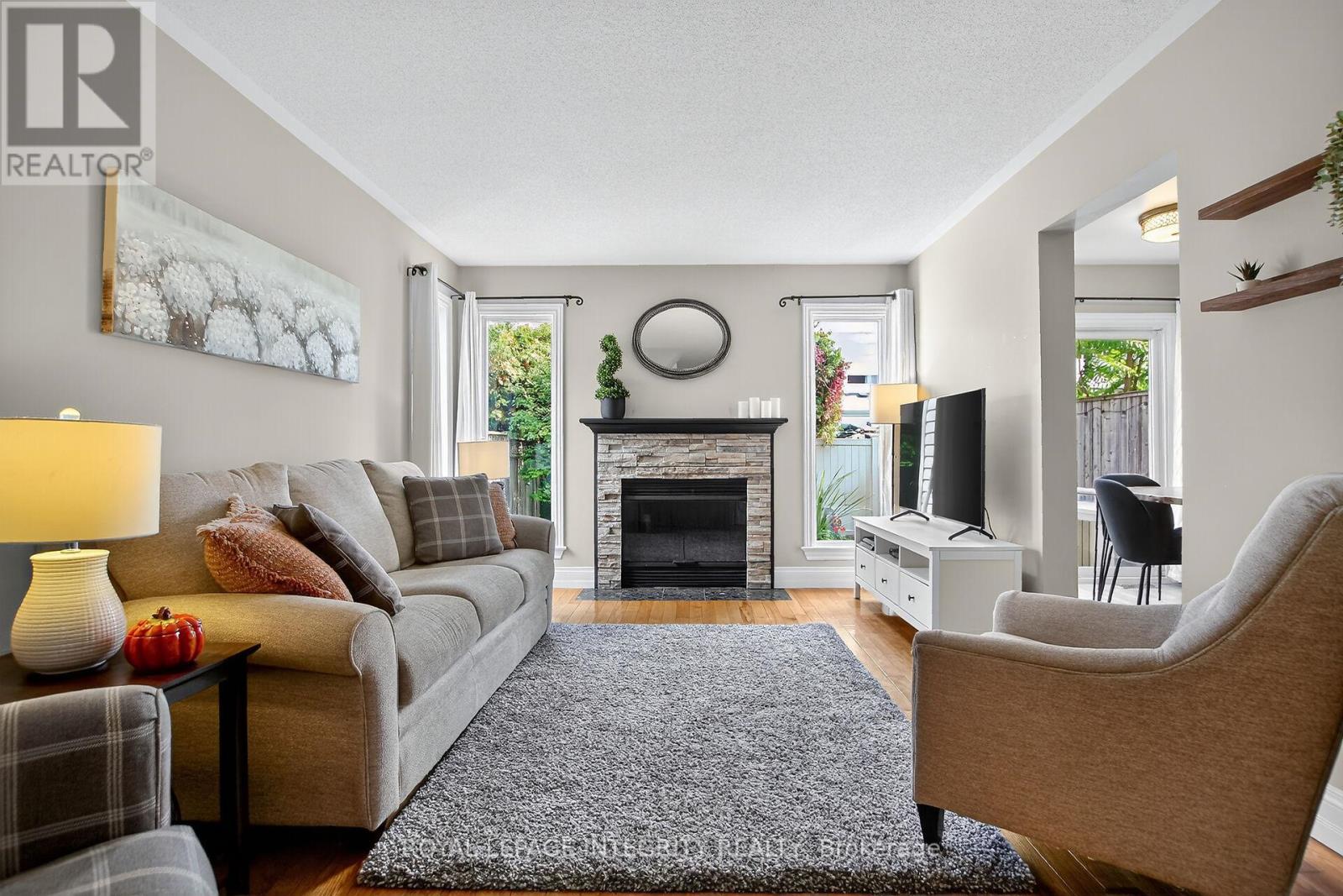 13 Roblyn Way, Ottawa, Ontario  K2G 5Z4 - Photo 6 - X12430706