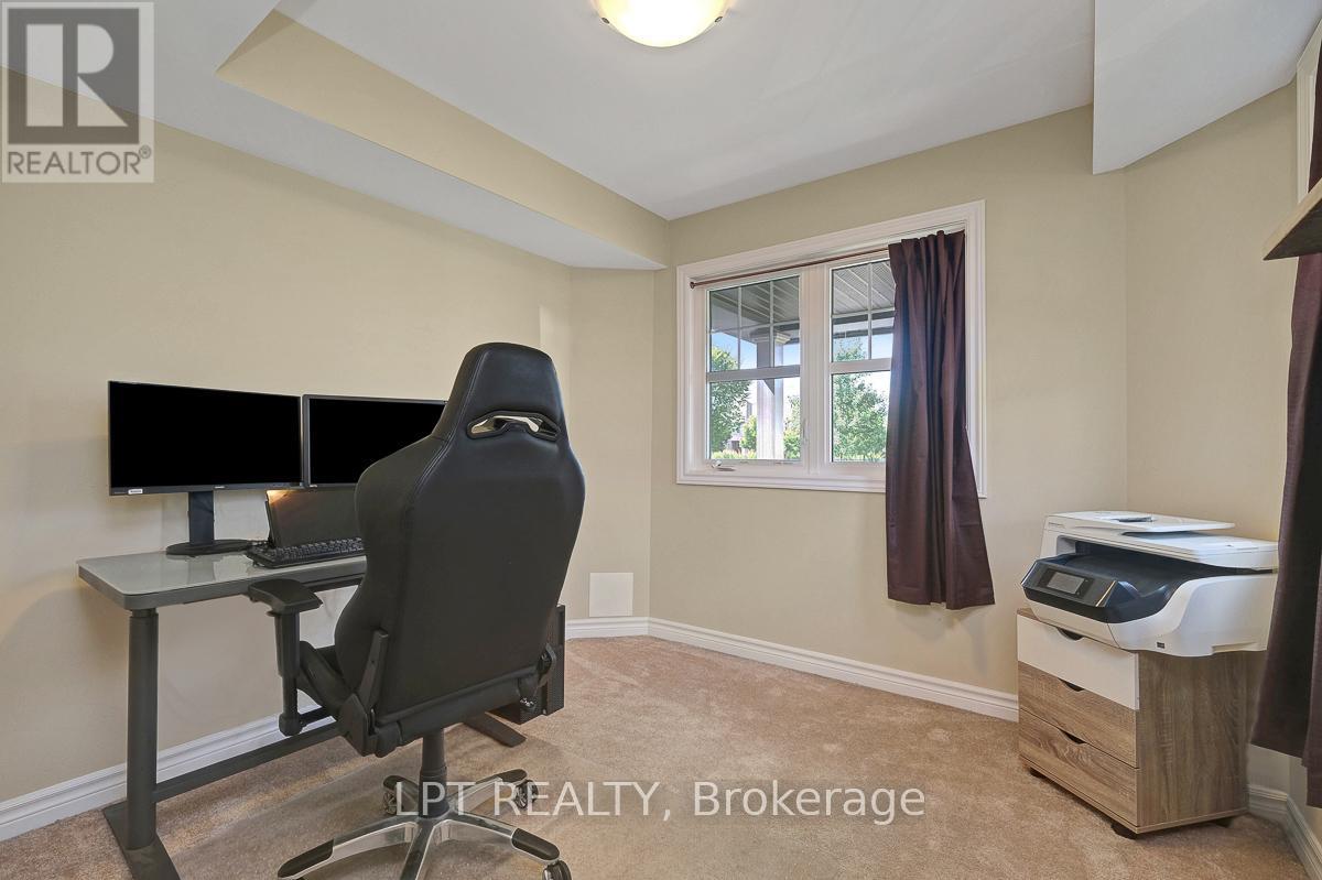 201 Yellowcress Way, Ottawa, Ontario  K4A 1C1 - Photo 9 - X12437436